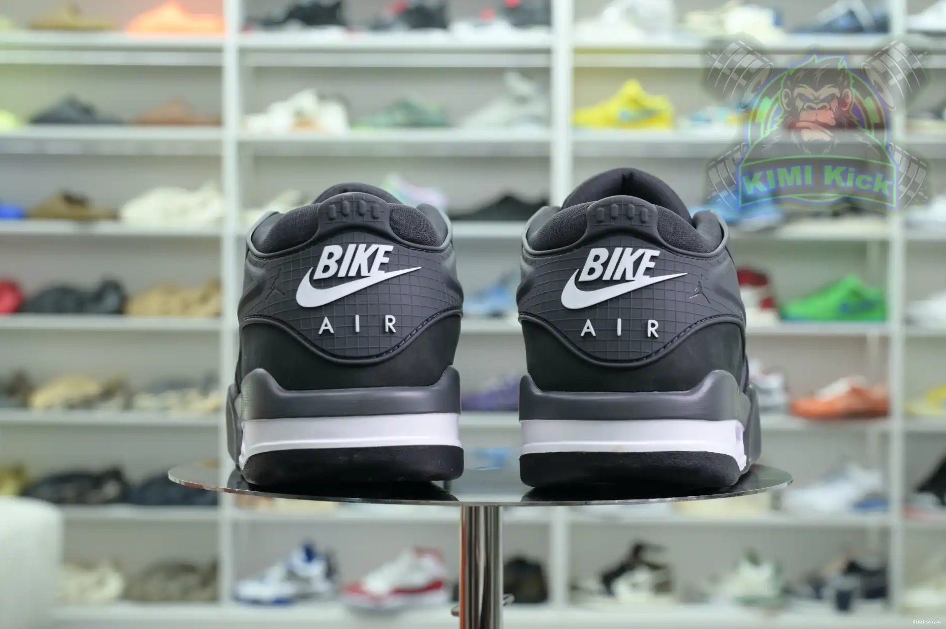 Jordan Nigel SP RM “Anthracite” x Kimikick Jordan 4 Sylvester Air 0427